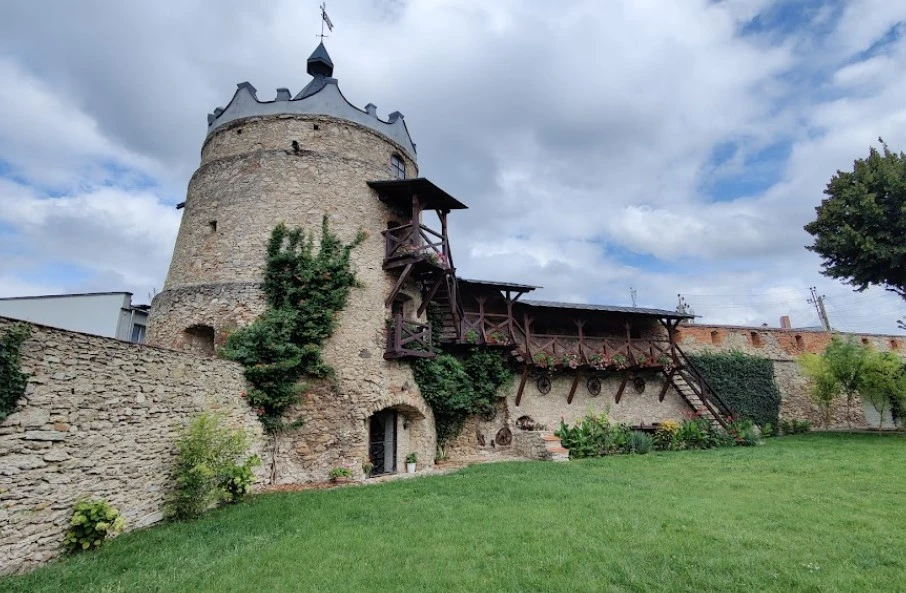 Летичівський замок